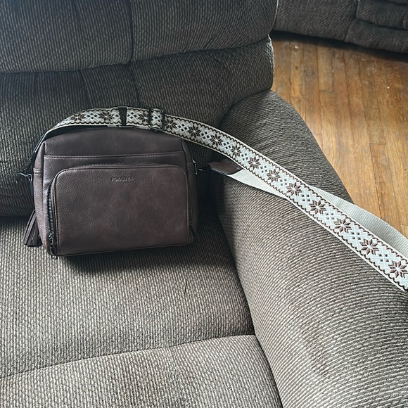 Like new purse. 👜 - Picture 1 of 5